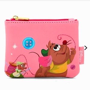 NWT!🌟EXCLUSIVE🌟Adorable Loungefly Gus Gus Disney’s Cinderella Wallet! 💖🧀